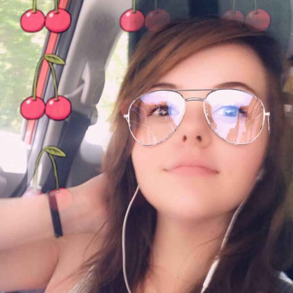 Meet your Posher, Hannah